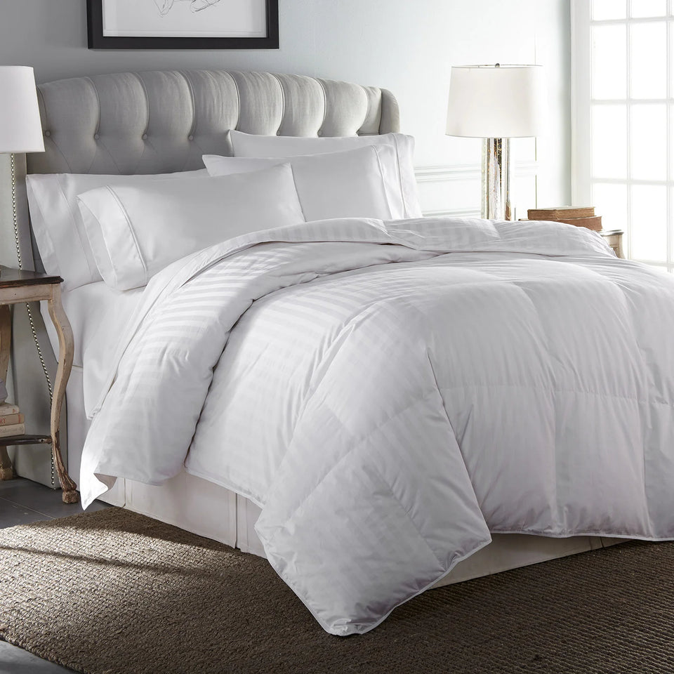 Hotel & Resort Hungarian White Goose down Comforter