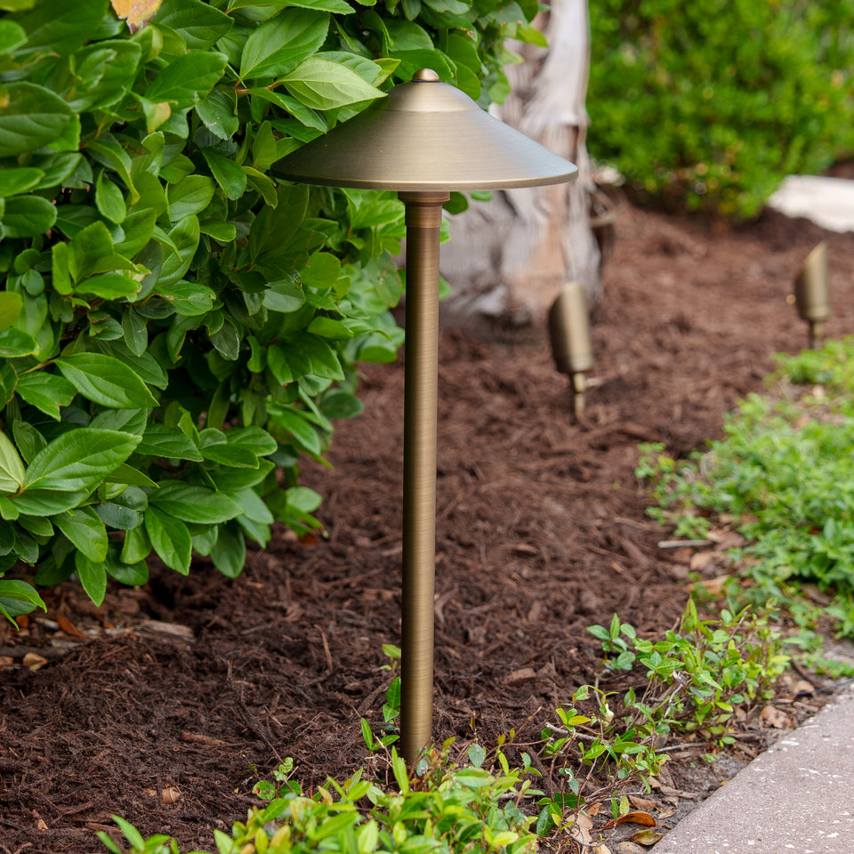 Low age LED Outdoor 13-Light Kit with 150W Transformer
