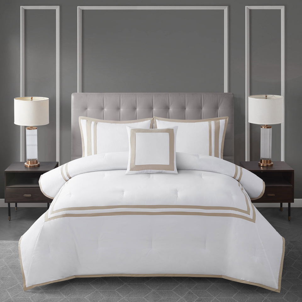 Hotel Border 4-Piece Comforter Set