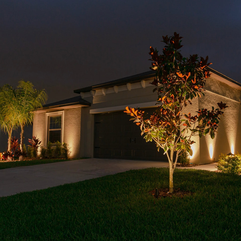 Low age LED Outdoor 17-Light Kit with 150W Transformer