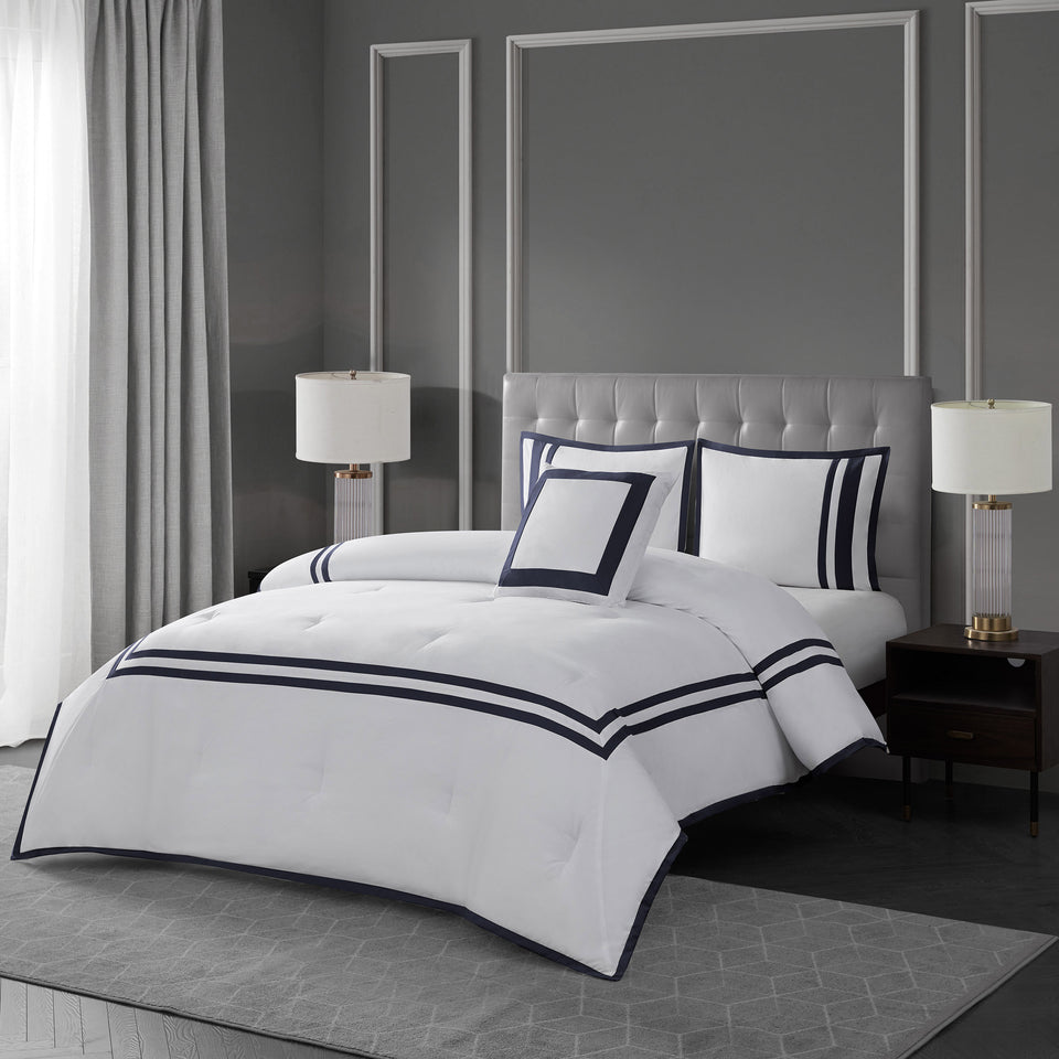 Hotel Border 4-Piece Comforter Set